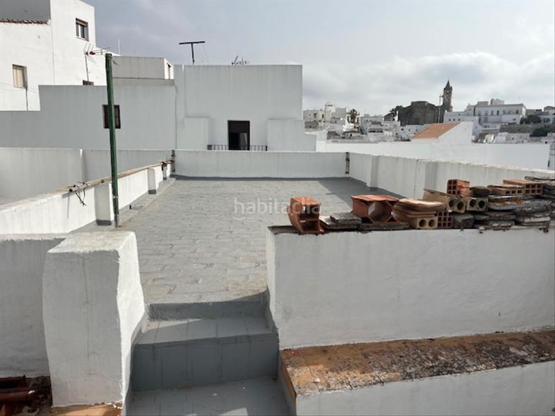 Foto 2d0aad42-8e2d-4d56-a419-93dc9d1a5c59. Casa en calle juan relinque 22 casa independiente para reformar con terraza privada, con muchas posibilidades en Vejer de la Frontera