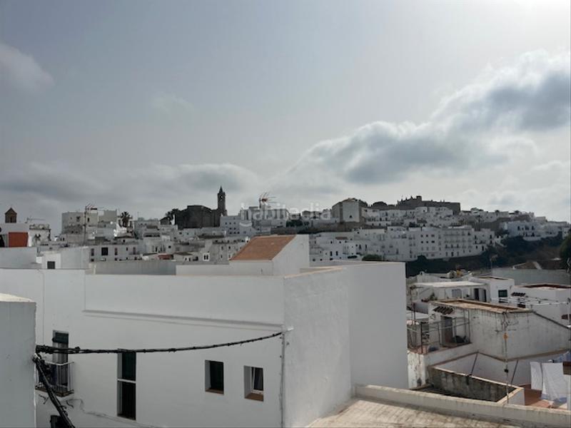 Foto 600fc78c-1baa-4553-b357-11251be2a811. Casa en calle juan relinque 22 casa independiente para reformar con terraza privada, con muchas posibilidades en Vejer de la Frontera