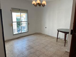 Etagenwohnung  Avenida san miguel 62. Piso para reformar en la zona nueva de vejer, zona muy tranquila