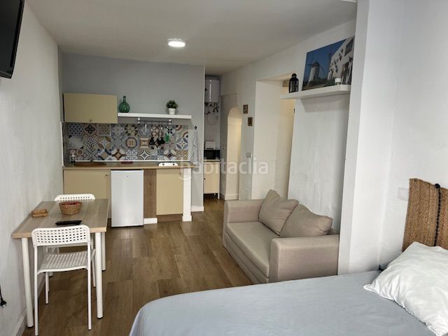 Foto 2c7bd1fa-af9b-4713-89ee-69bd99b50a86. Casa en calle juan relinque 15 estudio con entrada independiente en el centro histórico de Vejer en Vejer de la Frontera