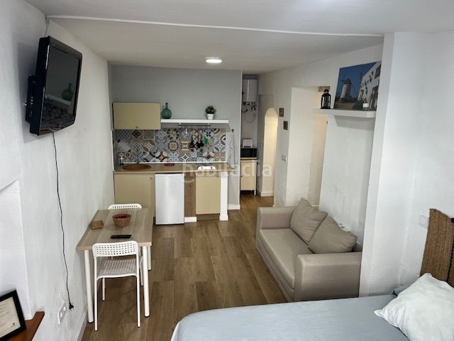 Foto a0f82eb6-ddd2-4f51-acdc-bca8055a5294. Casa en calle juan relinque 15 estudio con entrada independiente en el centro histórico de Vejer en Vejer de la Frontera