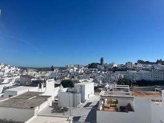 Maison  Calle santísimo. Apartamento en primera planta en patio de vecinos con posibilida