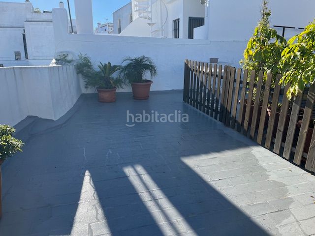 Foto 477b7d15-2845-40a8-b1c3-122a449f02c3. Edificio con piscina in Vejer Vejer de la Frontera