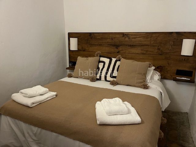 Foto a8df76f6-9b73-487a-91f3-136b822c2bc9. Edificio con piscina in Vejer Vejer de la Frontera