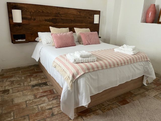 Foto b645c929-f55e-4acf-96c5-3a7a1f949dce. Edificio con piscina in Vejer Vejer de la Frontera