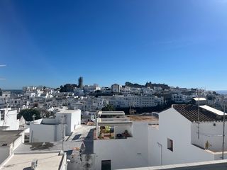 Maison  Calle juan de sevilla 10. Magnífica casa en patio de vecinos con terraza privada y vistas