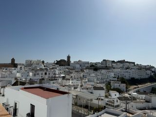 Casa  Calle juan relinque 22. Magnífico ático en venta con terraza privada y vistas preciosas