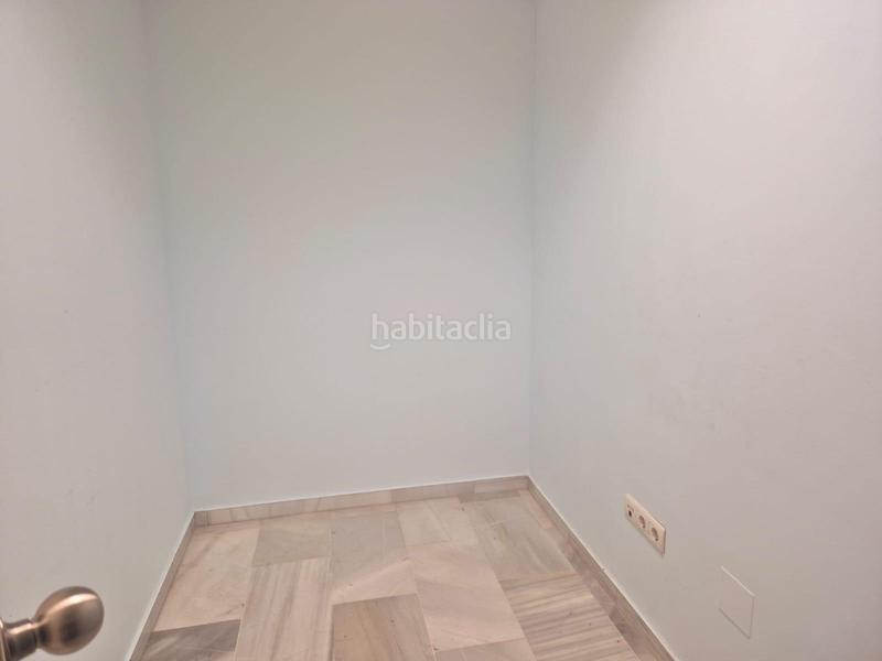 Foto 4a486c74-7094-4e10-ae1c-5f5717acdc06. Alquiler oficina se alquila oficina en el centro en Algeciras