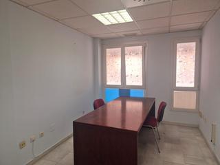 Miete Büro in Casco Antiguo. Se alquila oficina en el centro