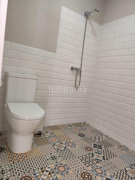 Foto f8fdf8f3-269e-48c9-9717-8effc085a1f2. Local comercial gran oportunidad! local en venta y alquiler en Algeciras