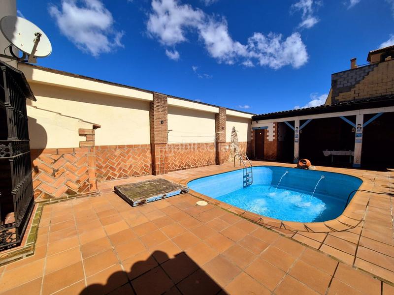 Foto 5a3b993d-9bf8-46ea-9ab2-0ce2e5cd74f3. Chalet avec chauffage parking piscine dans San Bernabé Algeciras