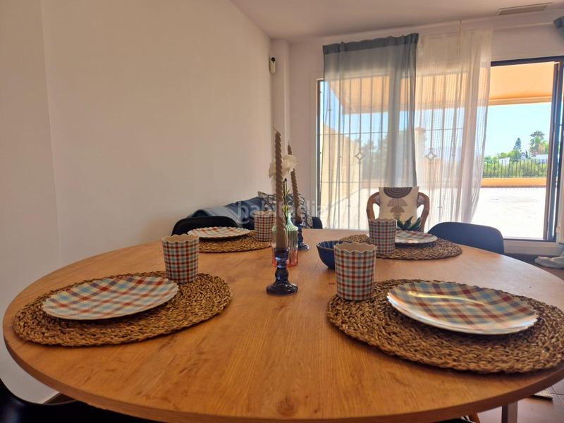 Foto 7508a322-3e45-42d7-a9d1-7ccb080e8465. Casa aparellada amb aparcament a San García Algeciras