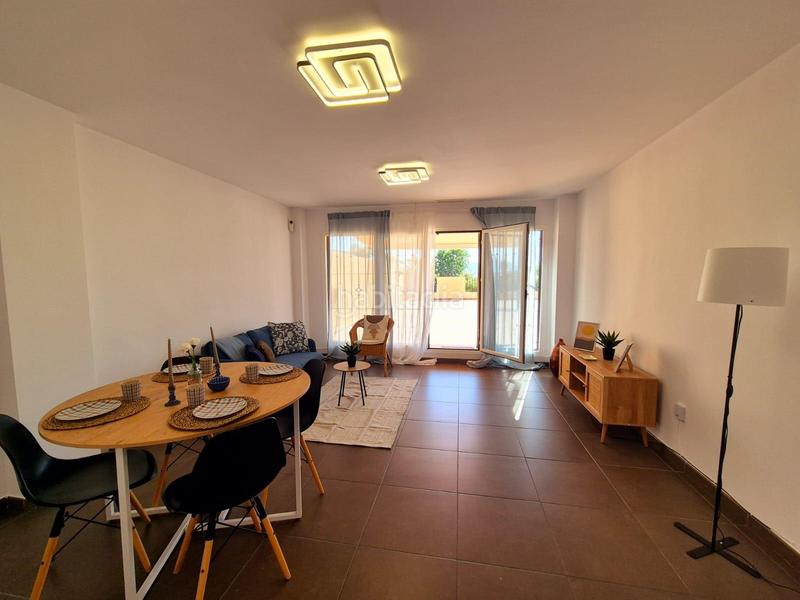 Foto d2ed478f-57ec-4655-ab64-3cfa13089d21. Casa aparellada amb aparcament a San García Algeciras