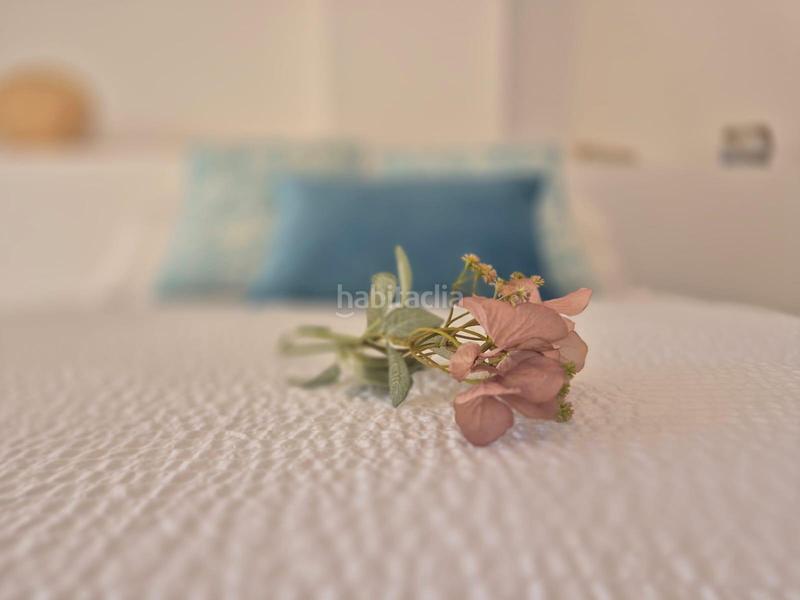 Foto d6ff0182-01c6-47c2-b58a-757cae26b886. Casa aparellada amb aparcament a San García Algeciras