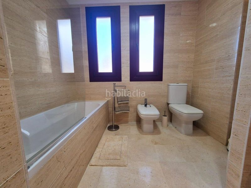 Foto e90ea305-4f53-4d8f-9738-e002cfaae76e. Àtic amb aparcament piscina a Casares golf - Casares del sol Casares