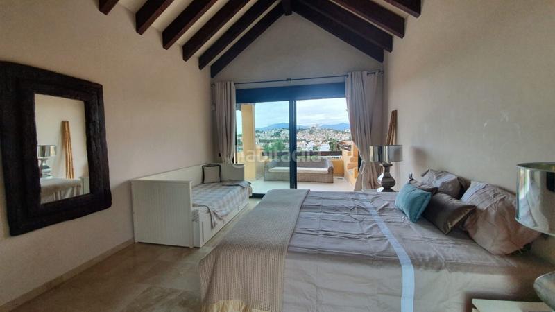 Foto 07833de2-fc93-49a5-bbc3-d822b221b55d. Pis amb calefacció aparcament piscina a Centro Estepona