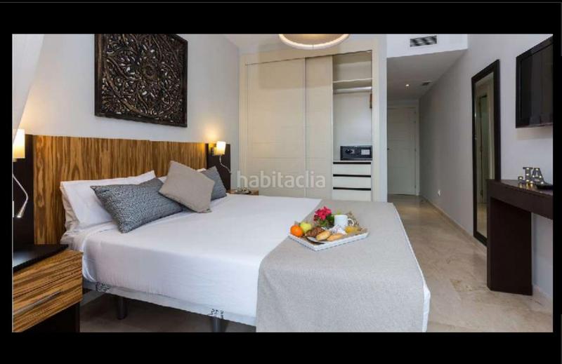 Foto b42f7448-53e2-44ba-9c7a-a6064876a3ce. Pis amb calefacció aparcament piscina a Centro Estepona