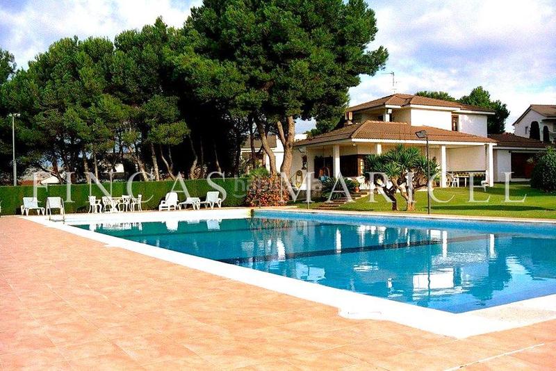 Foto 2f2612dd-6f23-4e48-acf8-91bad2be9c42. Masía chalet en zona calafell con piscina y vistas al mar en Coma-ruga