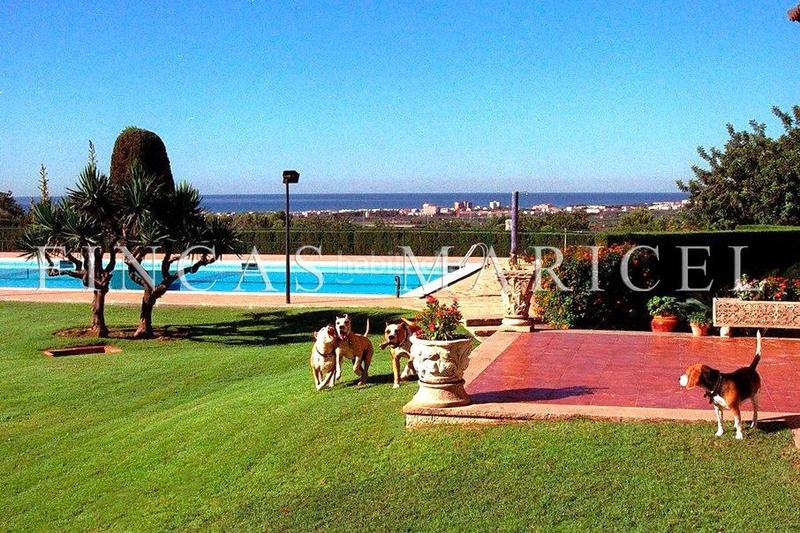 Foto 6c029963-0ff0-41a9-91e2-f9b3c55870df. Masía chalet en zona calafell con piscina y vistas al mar en Coma-ruga