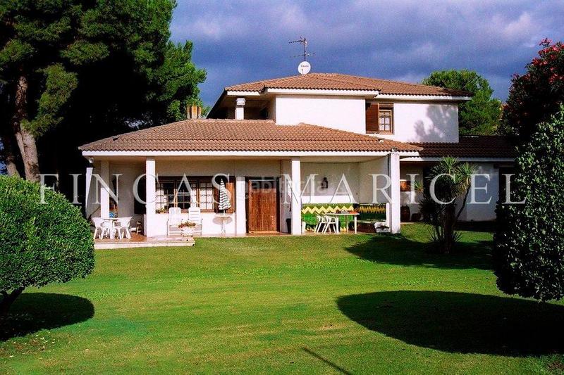 Foto 8d215019-2ee5-4790-ac53-d7f6adb3dd4a. Masía chalet en zona calafell con piscina y vistas al mar en Coma-ruga