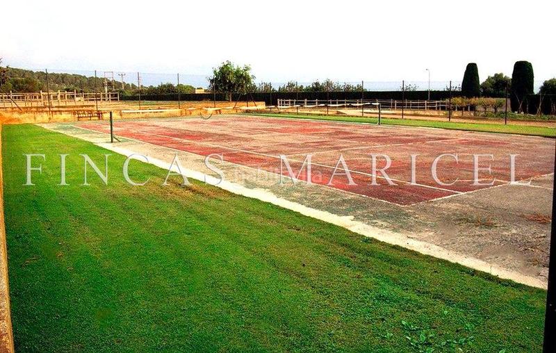 Foto c4259122-a562-49f2-9499-64b15eebe2a0. Masía chalet en zona calafell con piscina y vistas al mar en Coma-ruga