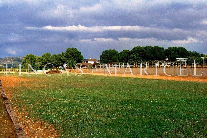 Foto ccf74457-3f17-468c-810c-e975ad4820c4. Masía chalet en zona calafell con piscina y vistas al mar en Coma-ruga