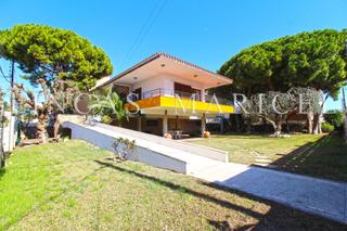 Casa a Bardaji-El Molí de Baix. Estupendo chalet independiente en cubelles