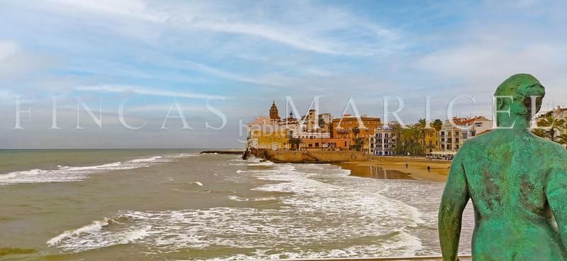 Foto bfb3abce-2d95-4e6d-983a-8dd3b95e1be1. Terreno residenziale in Levantina - Montgavina - Quintmar Sitges