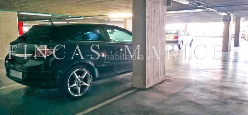 Foto b665d1b2-8b13-4f21-8271-2ba218922855. Parking coche en venta parking en centro en Centre Sitges