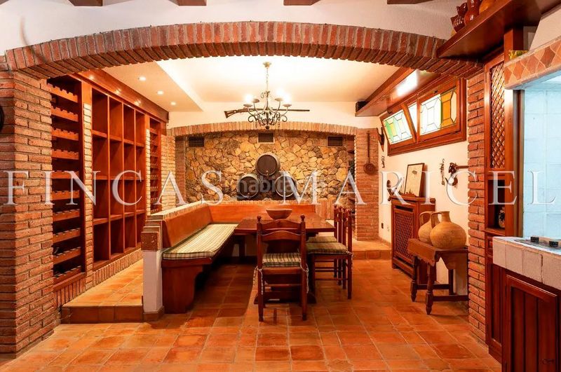 Foto 130fac63-0963-4b72-9560-07dd09535131. Casa amb calefacció piscina a Can Girona - Terramar - Vinyet Sitges