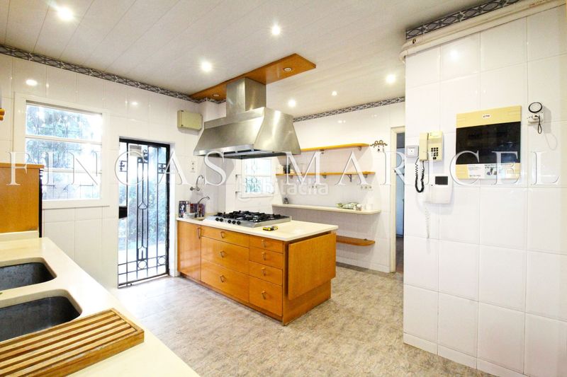 Foto 7b0c3f82-6a19-49bf-b5cd-b5f60dc07831. Casa amb calefacció piscina a Can Girona - Terramar - Vinyet Sitges
