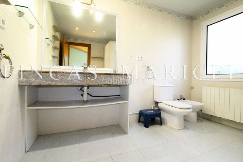 Foto 8af1b686-7d27-40d9-9a6a-8bab1dbf2f2d. Casa amb calefacció piscina a Can Girona - Terramar - Vinyet Sitges