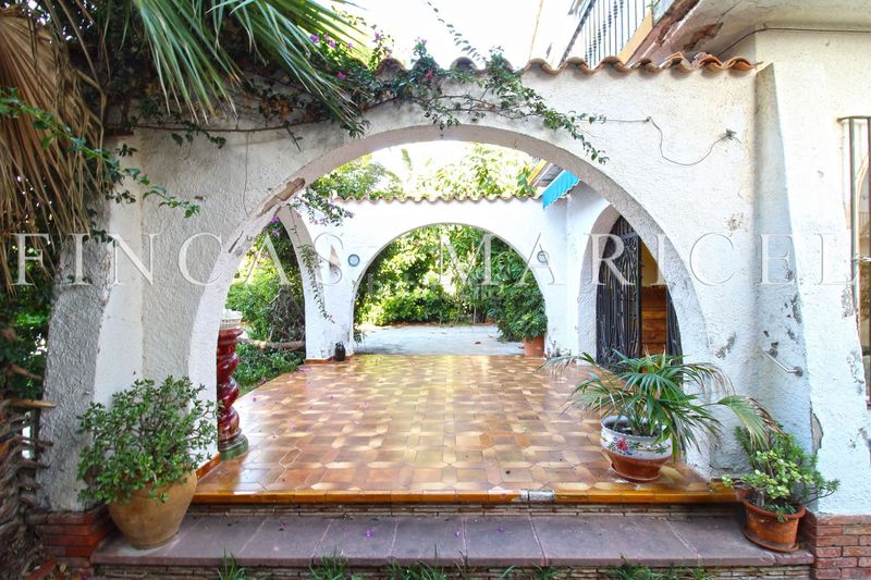 Foto 8bc504c3-1438-4292-98ef-e8312cddca2c. Casa amb calefacció piscina a Can Girona - Terramar - Vinyet Sitges