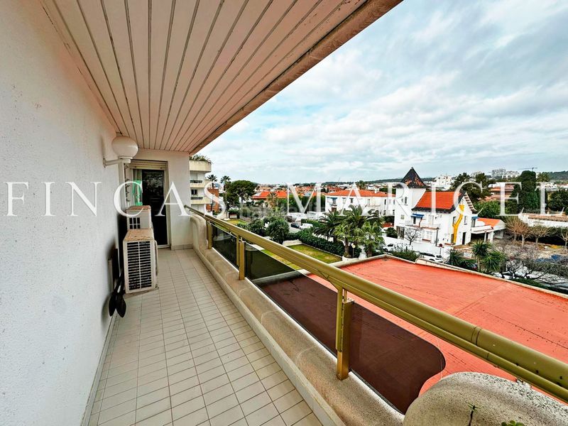 Foto 418673d1-2726-4452-9edf-2470cafc0b0e. Pis amb calefacció piscina a Can Girona - Terramar - Vinyet Sitges