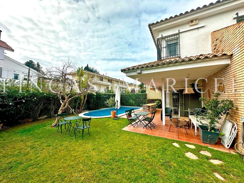 Foto e377568d-e5ac-4bae-9e4a-c189772b0af5. Reihenhaus mit heizung pool in Can Girona - Terramar - Vinyet Sitges