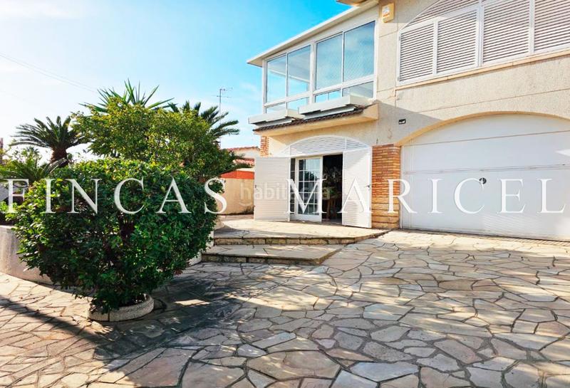 Foto 06f23b54-2fb2-4f40-a80f-b188dcf8fc50. Casa con riscaldamento piscina in Cunit residencial Cunit