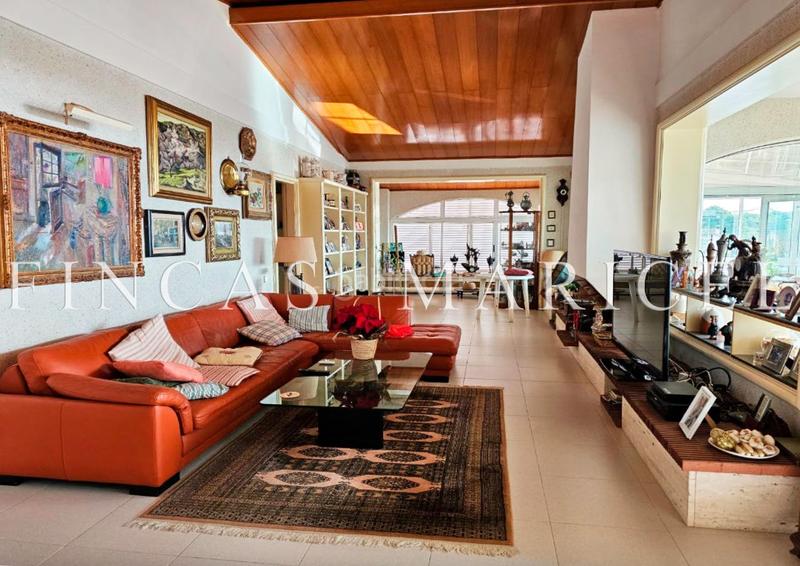 Foto 30de2b8c-d899-4fb8-a999-774c02ac372f. Casa con riscaldamento piscina in Cunit residencial Cunit