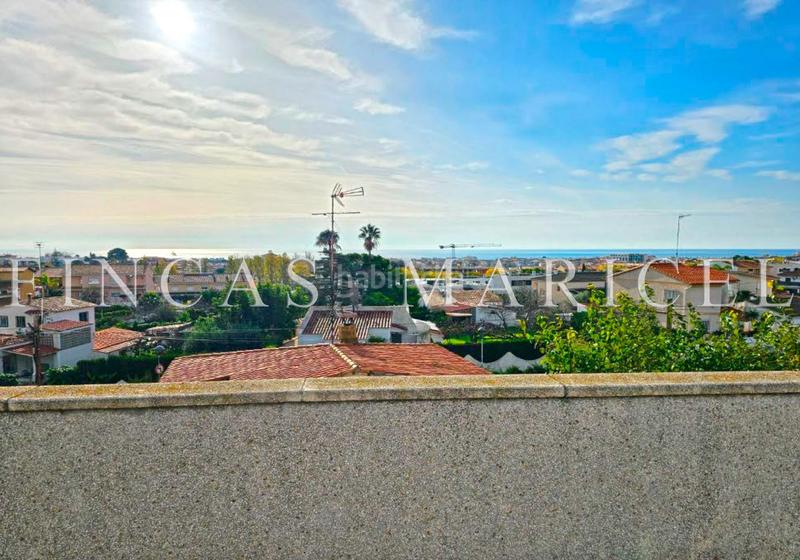 Foto 9c094ef4-d3f2-4873-b37a-58de5d648cda. Casa con riscaldamento piscina in Cunit residencial Cunit