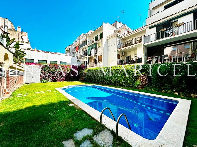 Foto 5deea7e1-9a47-4d4d-a220-8cb38bc9ddf2. Pis amb calefacció piscina a Centre Sitges