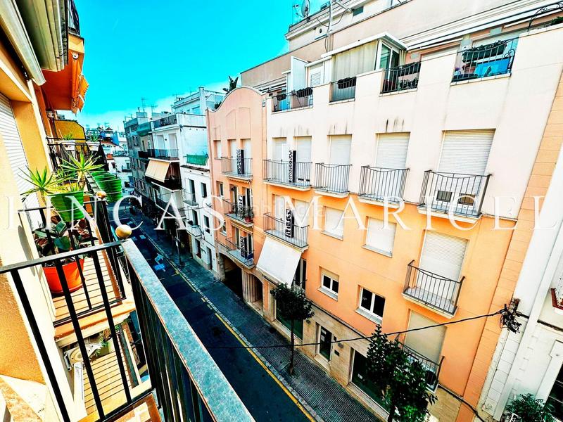 Foto d63e59e1-42ce-4c80-bcc0-00c940bd2c82. Pis amb calefacció piscina a Centre Sitges