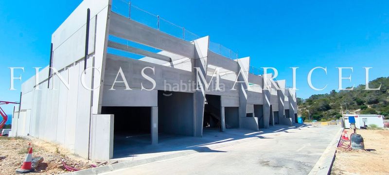Foto ccf2b2d8-37c6-4af7-81c2-ae55fb40e3c1. Alquiler nave industrial local comercial en alquiler en Sitges