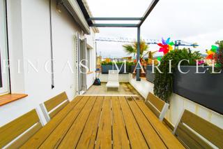 Rent Penthouse in Centre. Estupendo ático en el centro de sitges