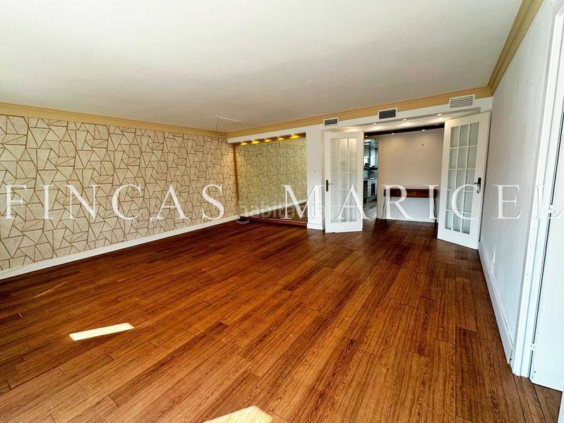 Foto d8b89086-9230-4f0c-9b2e-fa722644ca6f. Piso  con piscina y parking en el centro en Centre Sitges