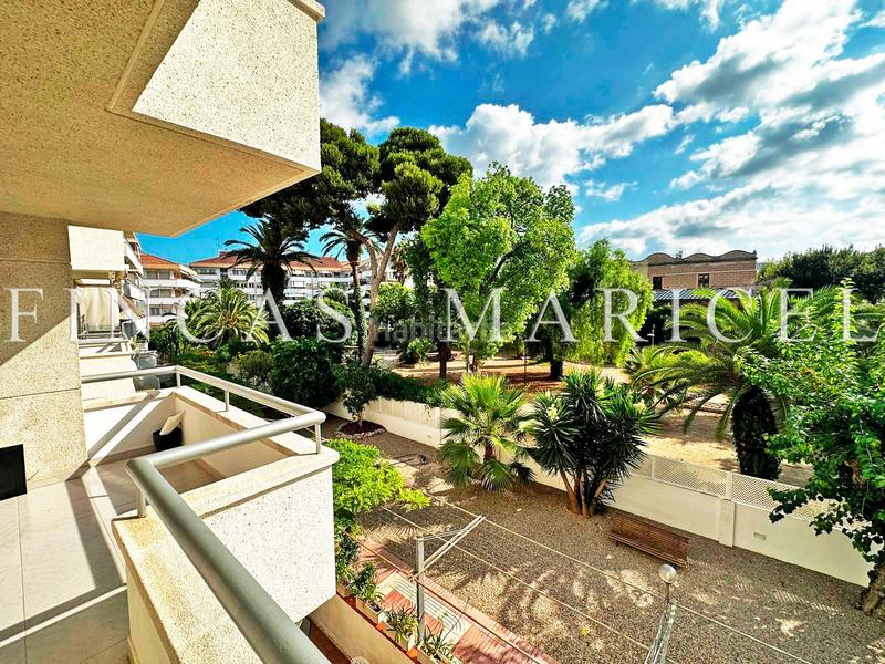 Foto e5d51f97-bb92-4a43-82ac-079dbd343f64. Piso  con piscina y parking en el centro en Centre Sitges