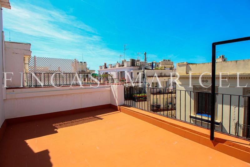 Foto 0211a22f-786b-4f18-b321-8215ca4ae3c2. Duplex dans Centre Sitges