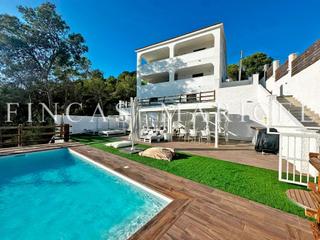 Haus in Olivella. Estupendo chalet con licencia turistica