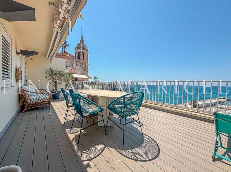Foto 71b2b9ad-3acf-415d-82ea-de4abfdaf20e. Penthouse with heating in Centre Sitges