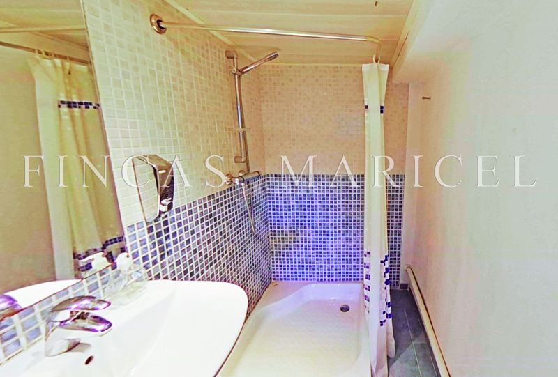 Foto 0de9a388-359b-4eb7-89a0-92d745a9f4d4. Casa amb calefacció aparcament piscina a Levantina - Montgavina - Quintmar Sitges