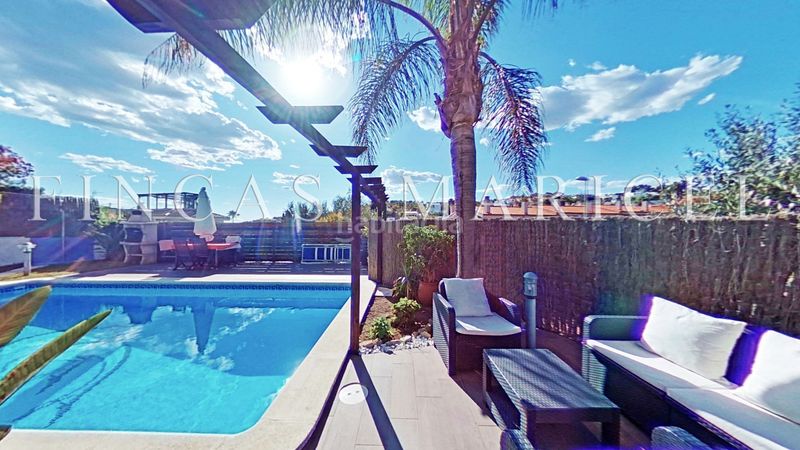 Foto 21249381-0875-414c-a06a-c91cb7c2d7b5. Casa amb calefacció aparcament piscina a Levantina - Montgavina - Quintmar Sitges