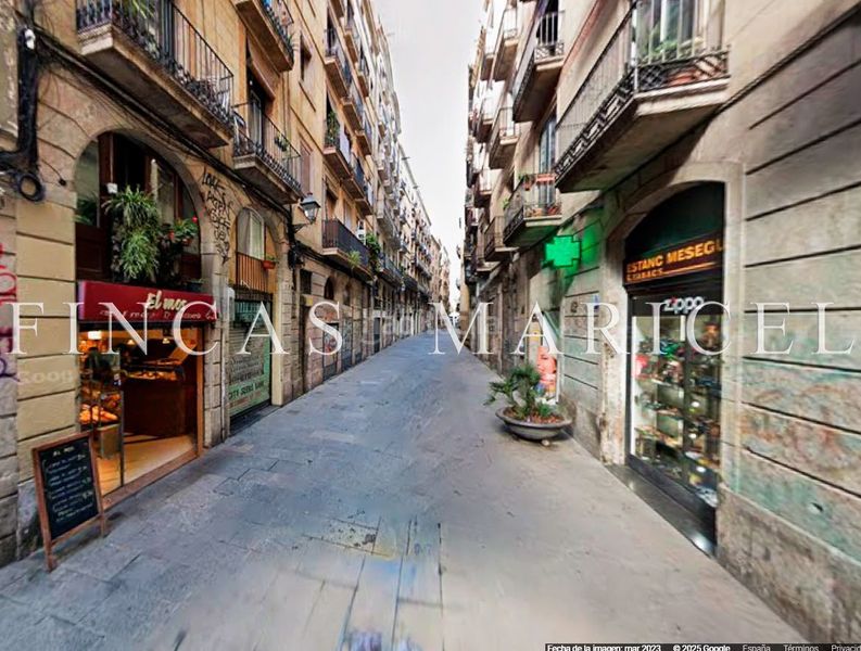 Foto 05640480-800e-4adc-9219-212098c4910d. Pis a Raval Barcelona